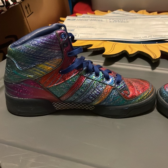 🌈Jeremy Scott Adidas🌈 - Picture 6 of 10